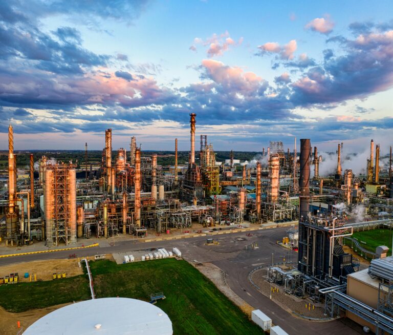 Industrial refinery plant